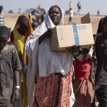 sudan lady during war